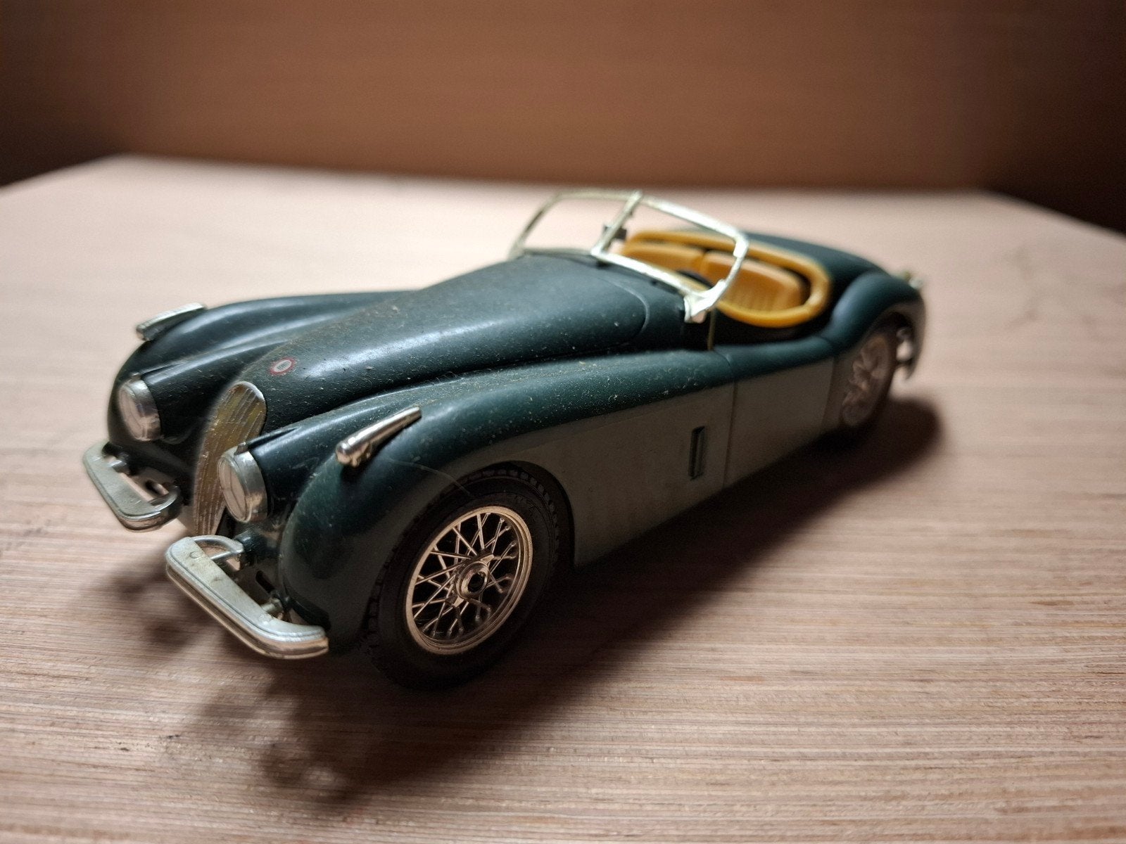 Bburago Jaguar XK modelauto - Groen, Gebruikt, Auto, 1:32 tot 1:50, Ophalen