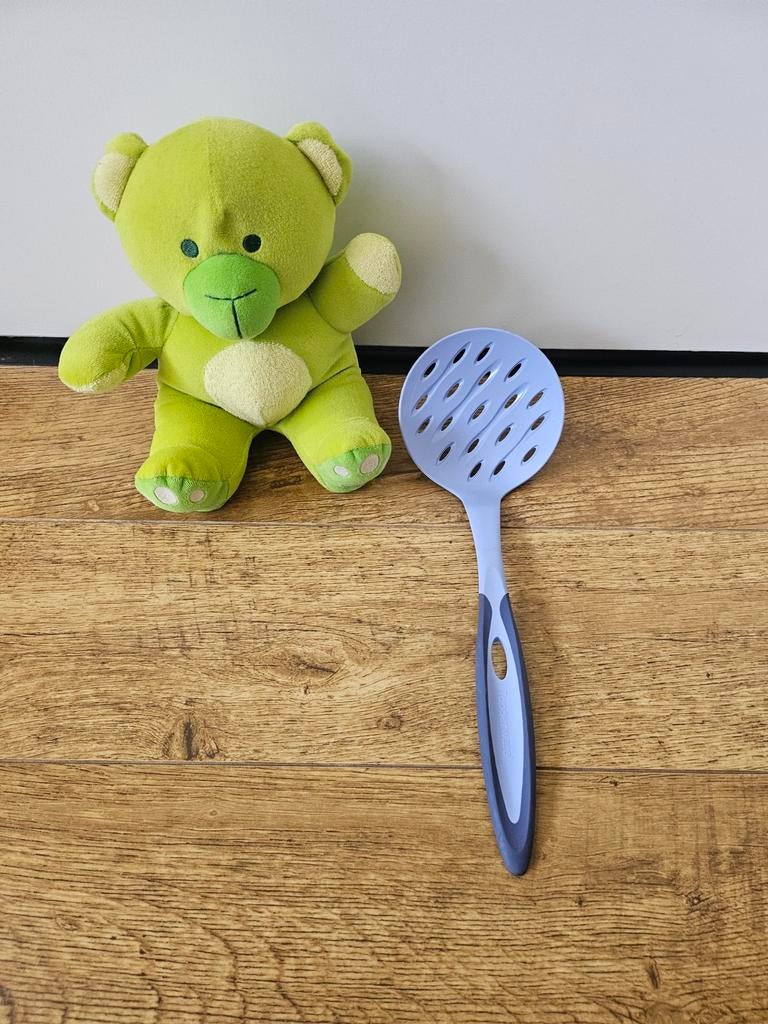 Tupperware schuimspaan lavendel blauw, Huis en Inrichting, Keuken | Tupperware, Ophalen of Verzenden, Gebruikt, Blauw, Overige typen