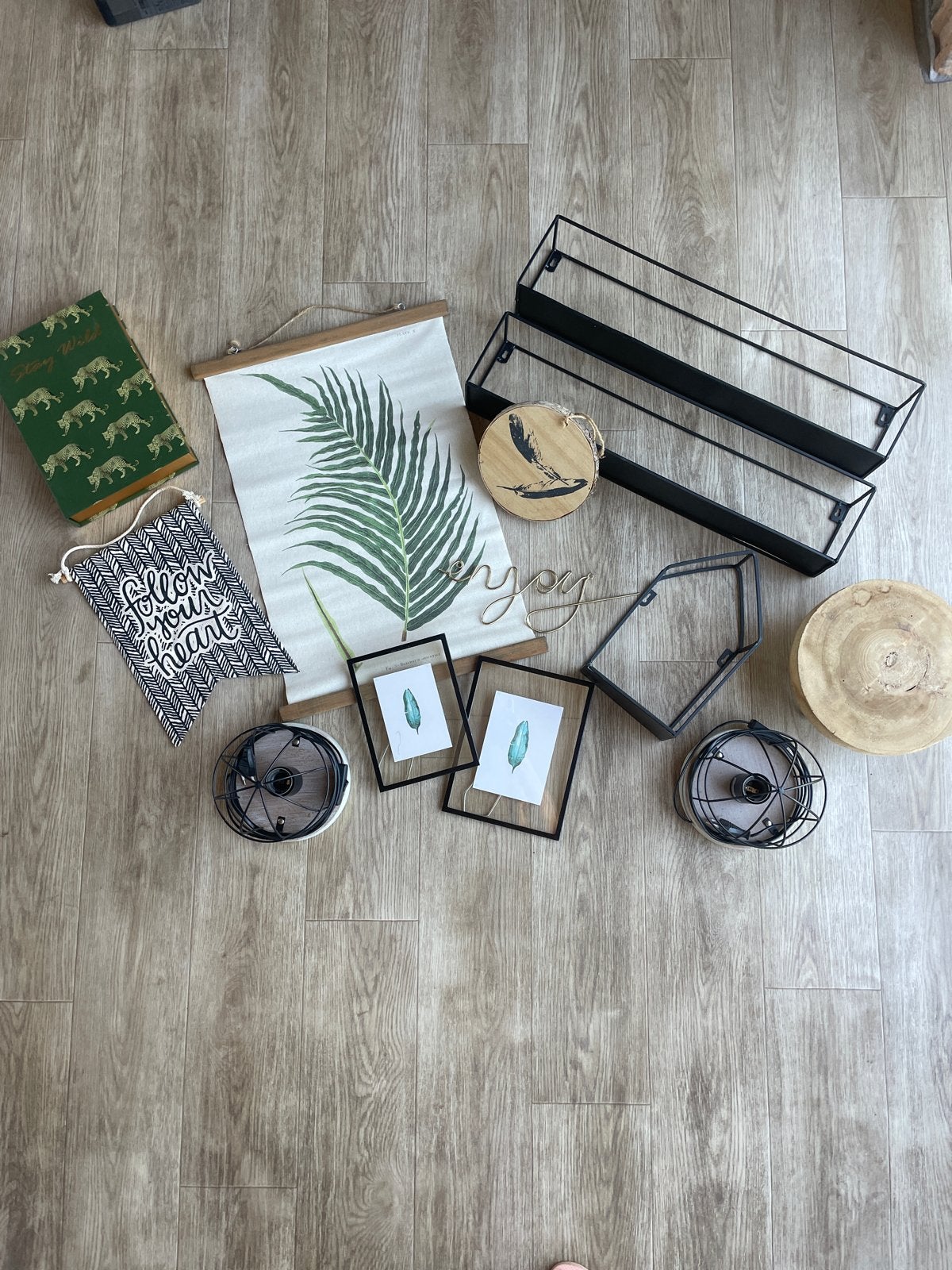 Diverse Woondecoratie Set - Boek, Wandkleden, Planken, Lijst, Huis en Inrichting, Woonaccessoires | Overige, Gebruikt, Meerkleurig