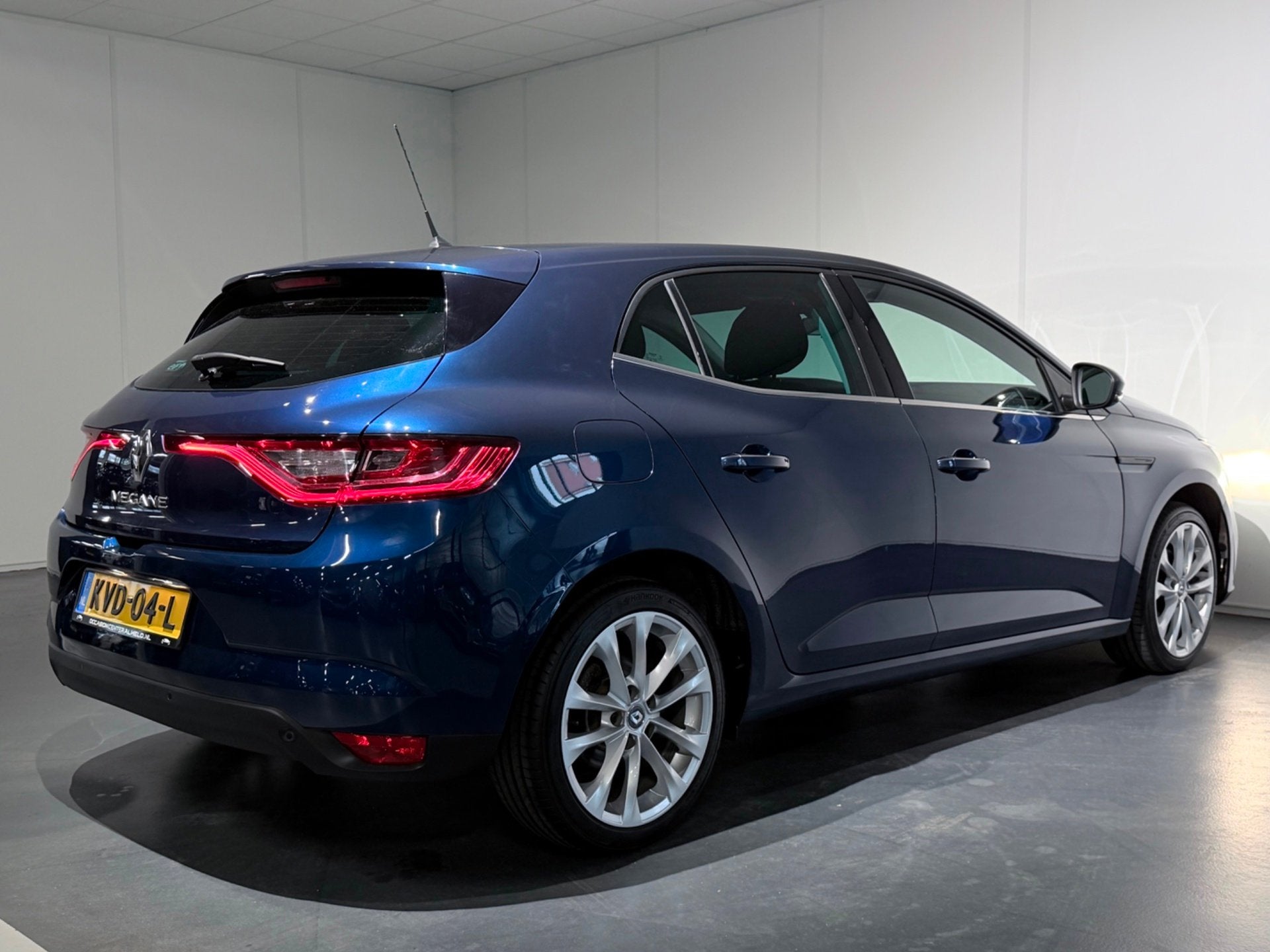 Renault Megane 1.2 TCe Limited /Clima/Cruise/PDC/NAVI/LED/Ke, Voorwielaandrijving, Stof, Gebruikt, Euro 6