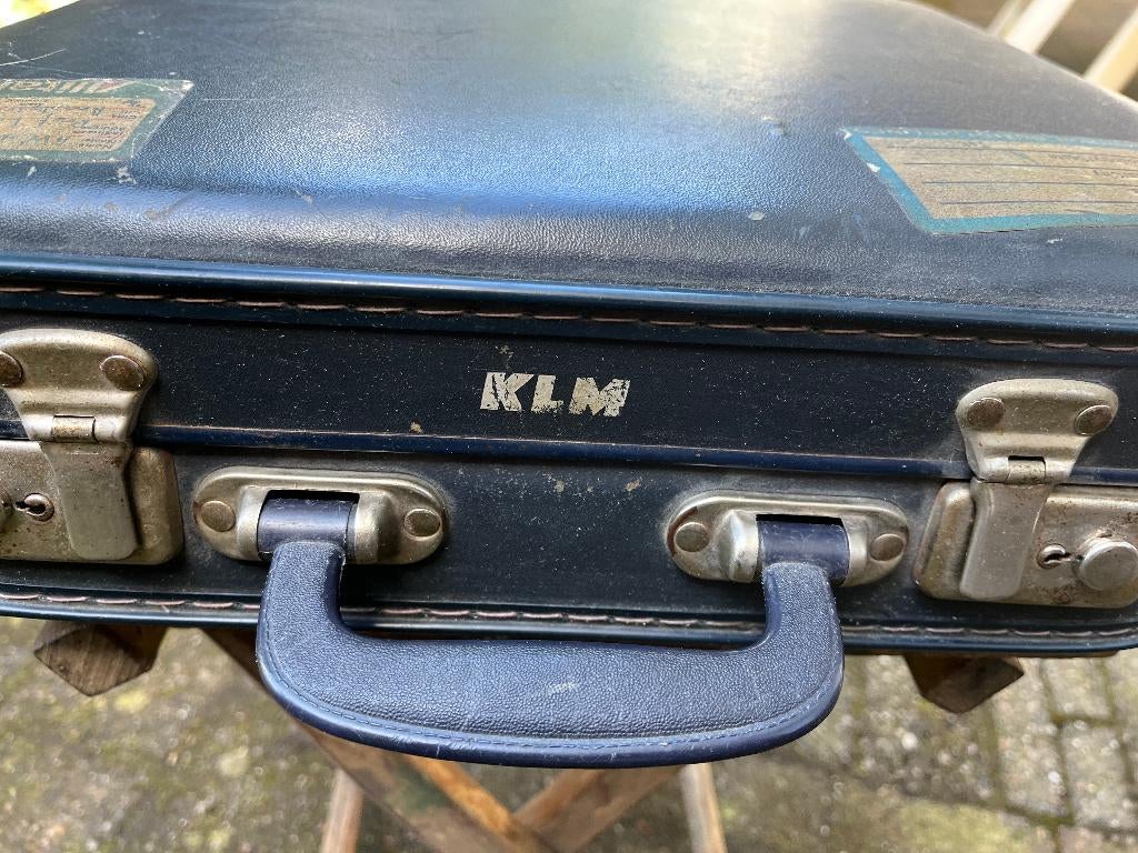 Twee Vintage KLM Koffers Stewardess en Aerospace Medicine, Ophalen, Gebruikt, Hard kunststof, Minder dan 50 cm