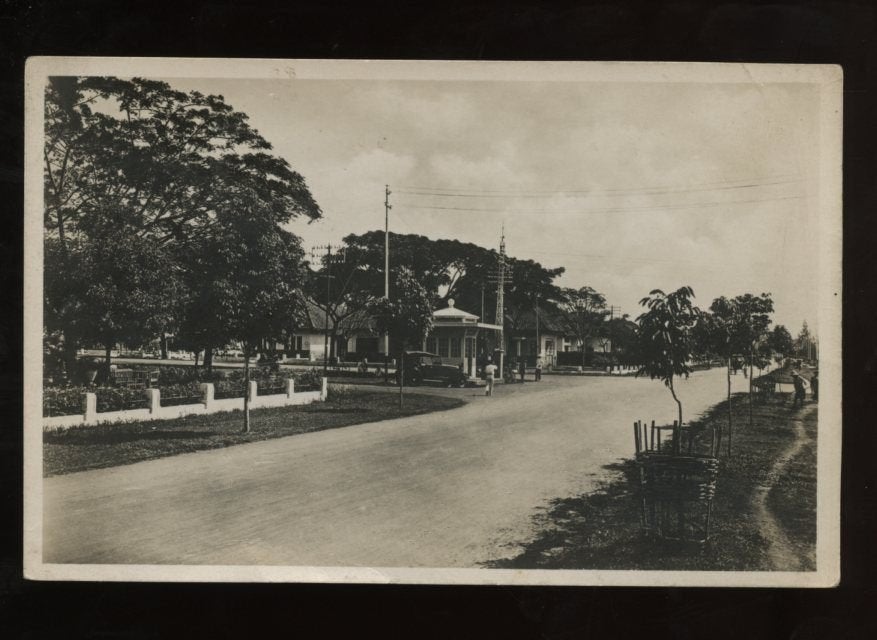 Ned Indië fotokaart Postweg Oost Bandoeng (30-29), Ophalen, 1920 tot 1940, Buiten Europa