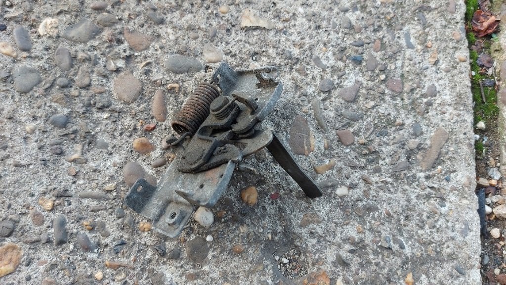 Motorkap slot Mazda 3 uit 2004, Ophalen of Verzenden