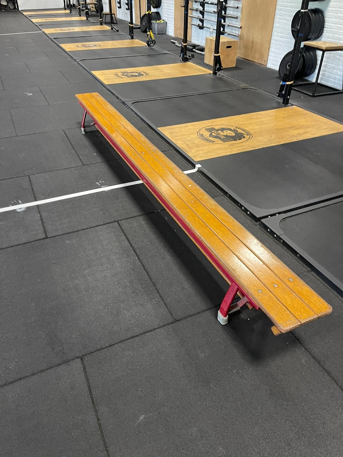 2x Houten Gymbank / Turnbank – 4 meter – Schoolbank, Ophalen, Gebruikt, Materiaal