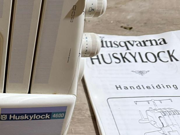 Husqvarna huskylock 460D lockmachine 4 draads., Ophalen of Verzenden, Gebruikt