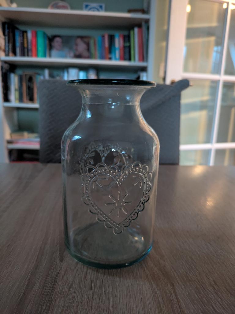 Prachtige Glazen Vaas met Hart, Ophalen of Verzenden, Zo goed als nieuw, Overige kleuren, Glas
