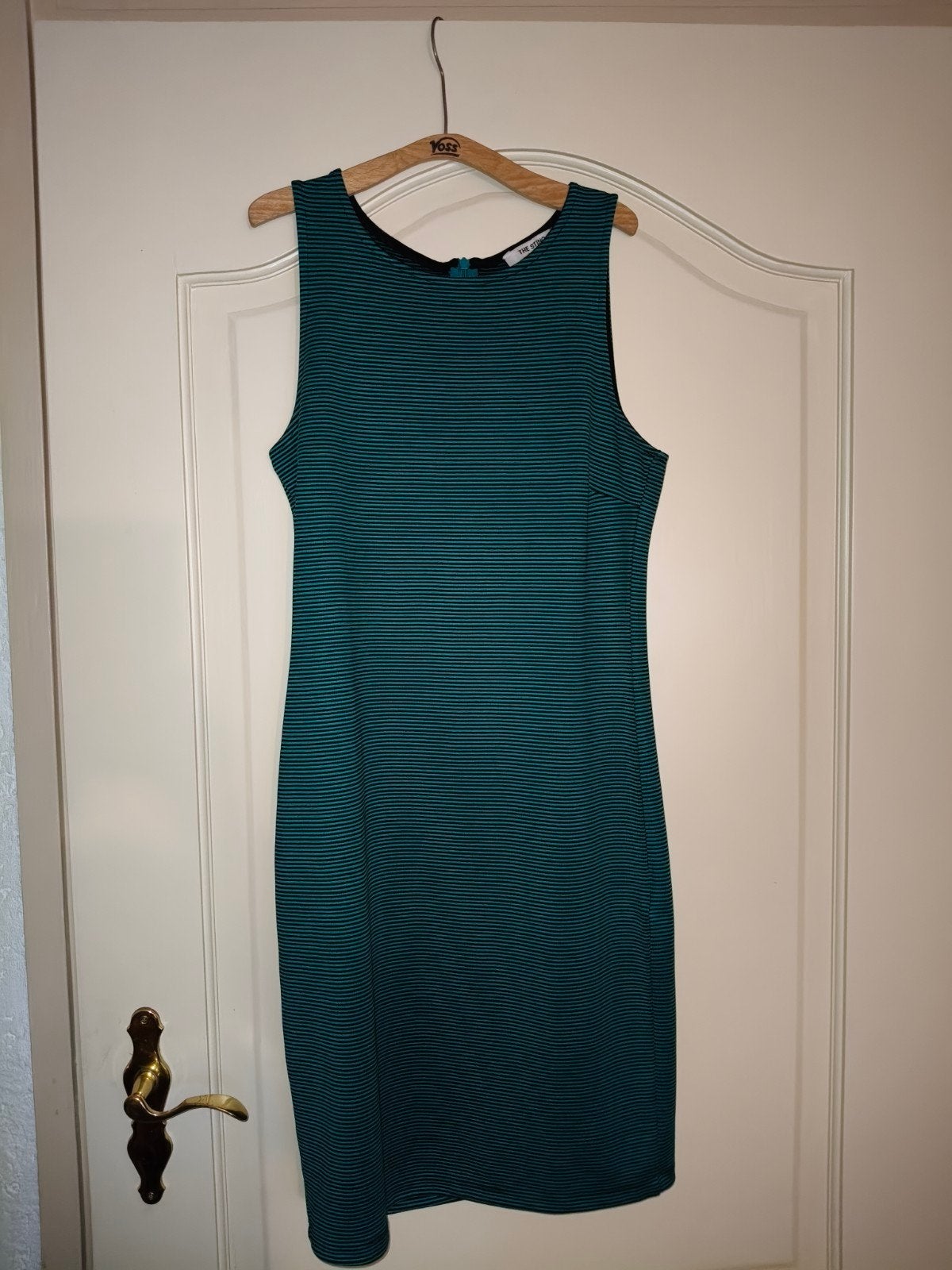 Nette gestreepte jurk van The Sting, maat M, THE STING, Knielengte, Gedragen, Groen