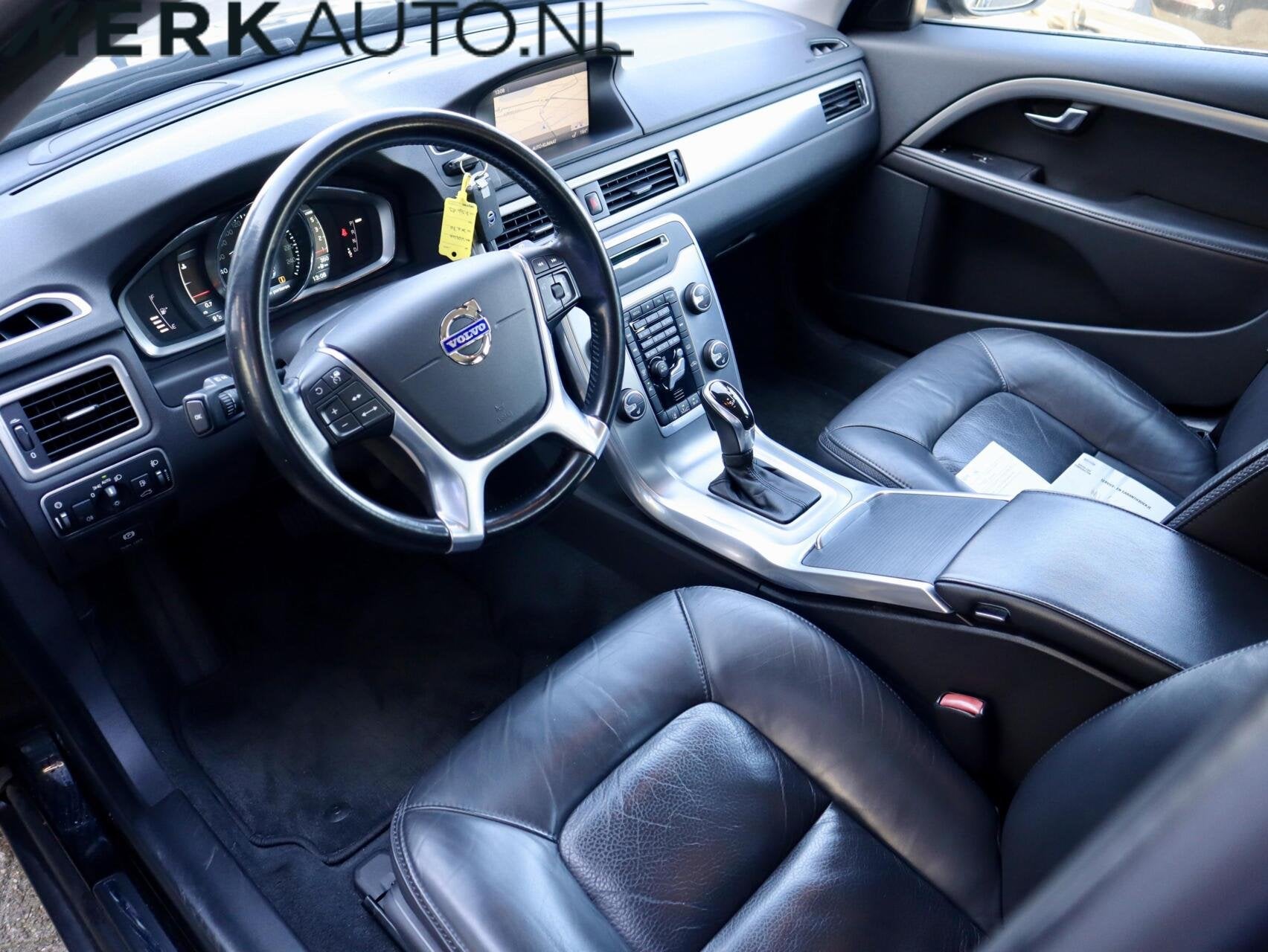 Volvo XC70 D4 5 Cil, Digitaal dashboard Dealer onderhouden!, Auto's, Volvo, Gebruikt, Zwart, 1984 cc, XC70