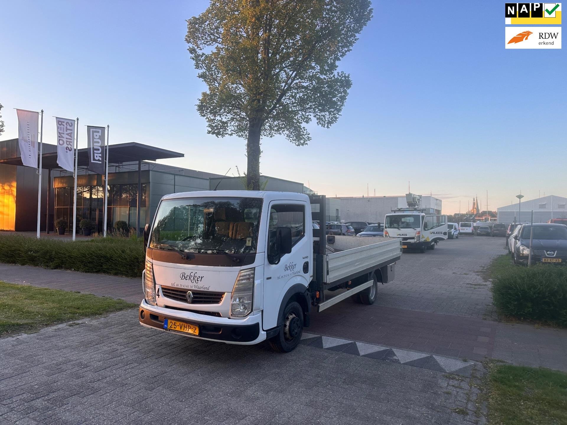 Renault Trucks Maxity 130.35/5 2.5 L3 DC Pick-Up.Lang Chassi, Auto's, Achterwielaandrijving, Gebruikt, 4 cilinders, Renault