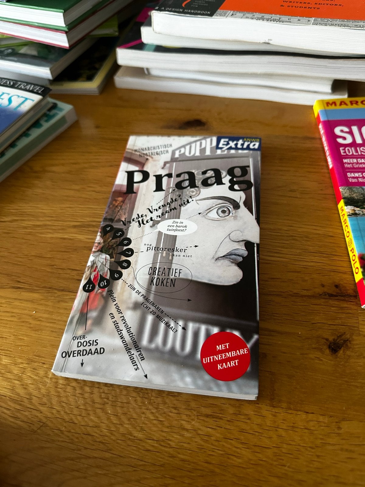 ANWB Extra Praag Reisgids met uitneembare kaart, Europa, Ophalen of Verzenden, Zo goed als nieuw, Reisgids of -boek