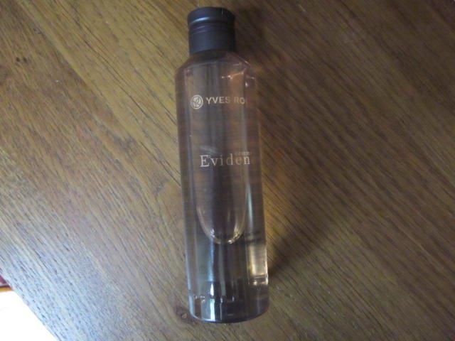 Yves Rocher Evidence  perfumed shower gel 200ml nieuw, Ophalen of Verzenden, Nieuw, Bad & Douche