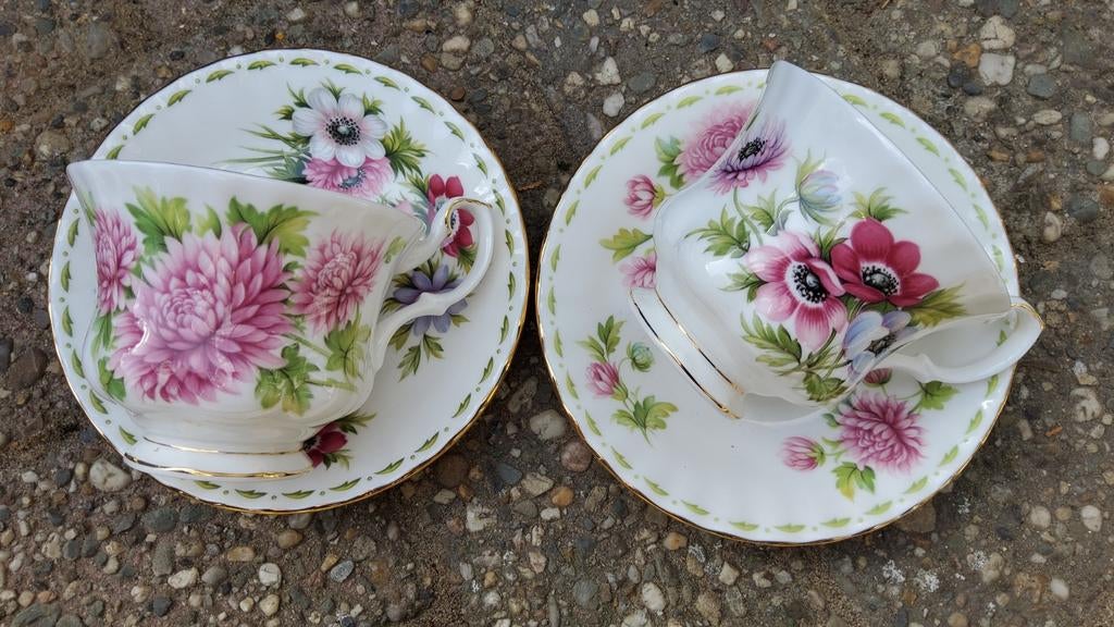 Vintage Royal Albert kop en schotel Flower of the Month seri, Antiek en Kunst, Ophalen