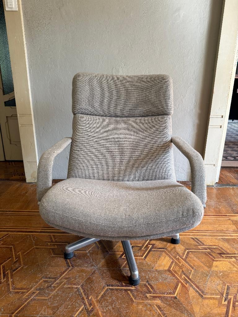 3X Artifort F141 fauteuil / designklassieker in nieuwstaat, Ophalen, Design - klassieker - vintage - refurbished, 75 tot 100 cm
