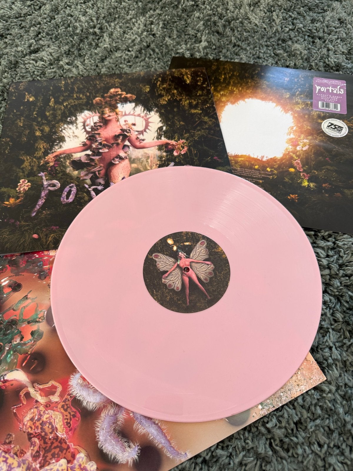 Melanie Martinez - Portals (Barnes & Noble Pink Vinyl LP), LP, Pop, Colored vinyl, Ophalen of Verzenden
