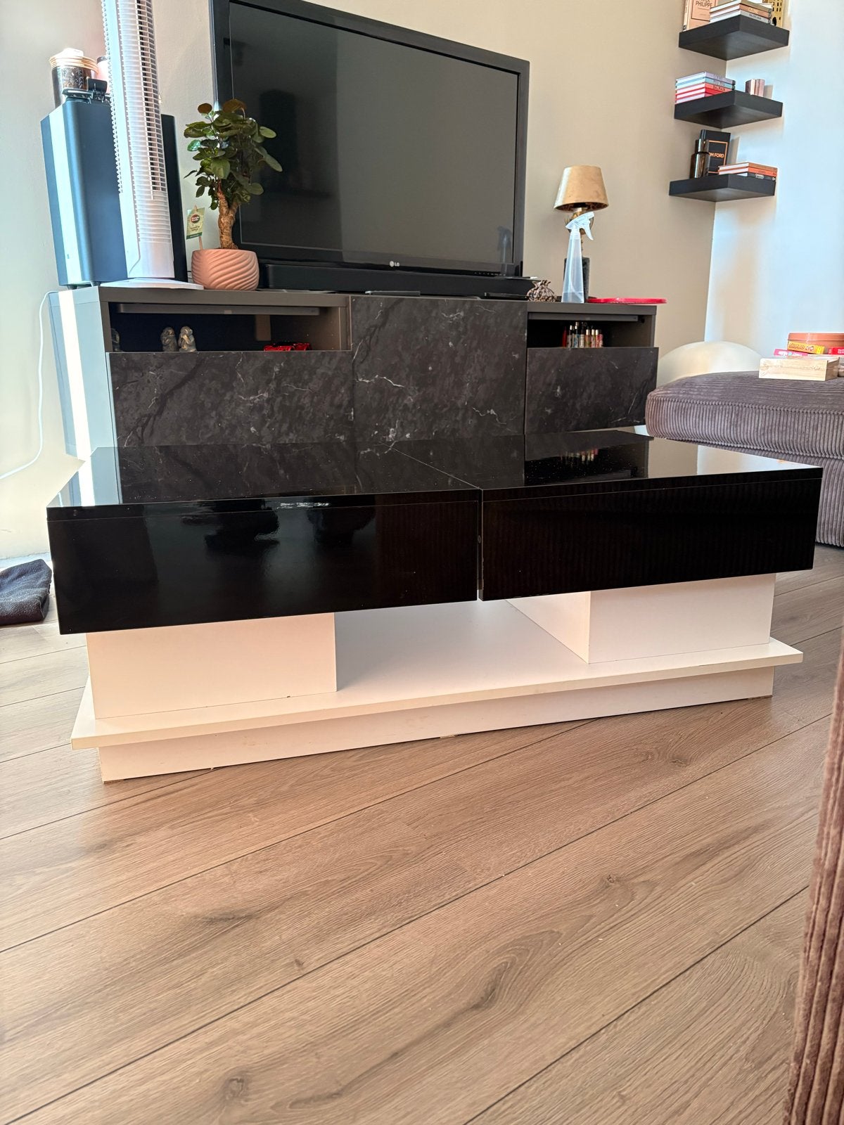 Moderne salontafel met opberglades - Zwart/Wit, Huis en Inrichting, Tafels | Salontafels, Ophalen, 50 – 75, Kunststof, Gebruikt