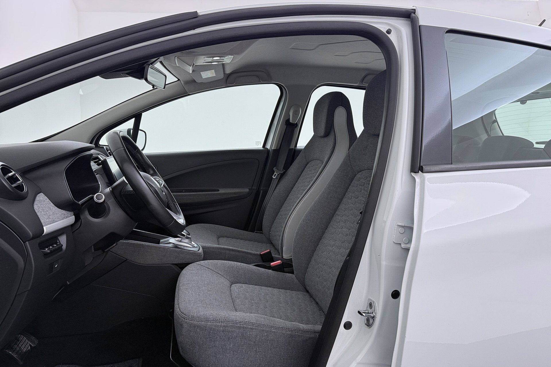 Renault ZOE R110 Life 52 kWh (ex Accu) | CarPlay | Camera |, Auto's, Renault, Stof, Gebruikt, Zwart, Wit