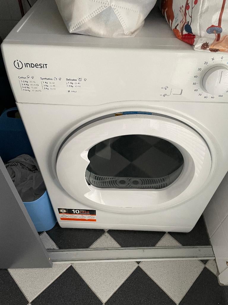 Indesit wasdroger, Witgoed en Apparatuur, Wasdrogers, Zo goed als nieuw, Luchtafvoer, Voorlader, 6 tot 8 kg, 85 tot 90 cm, Anti-kreukfase