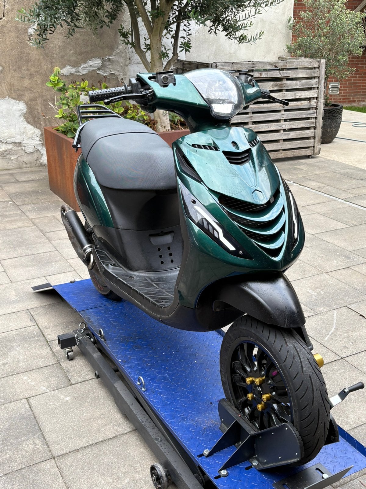 ️bomvolle zip 2t 70cc LC DD️, Fietsen en Brommers, Scooters | Piaggio, Ophalen of Verzenden, Zo goed als nieuw, Tweetakt, Zip