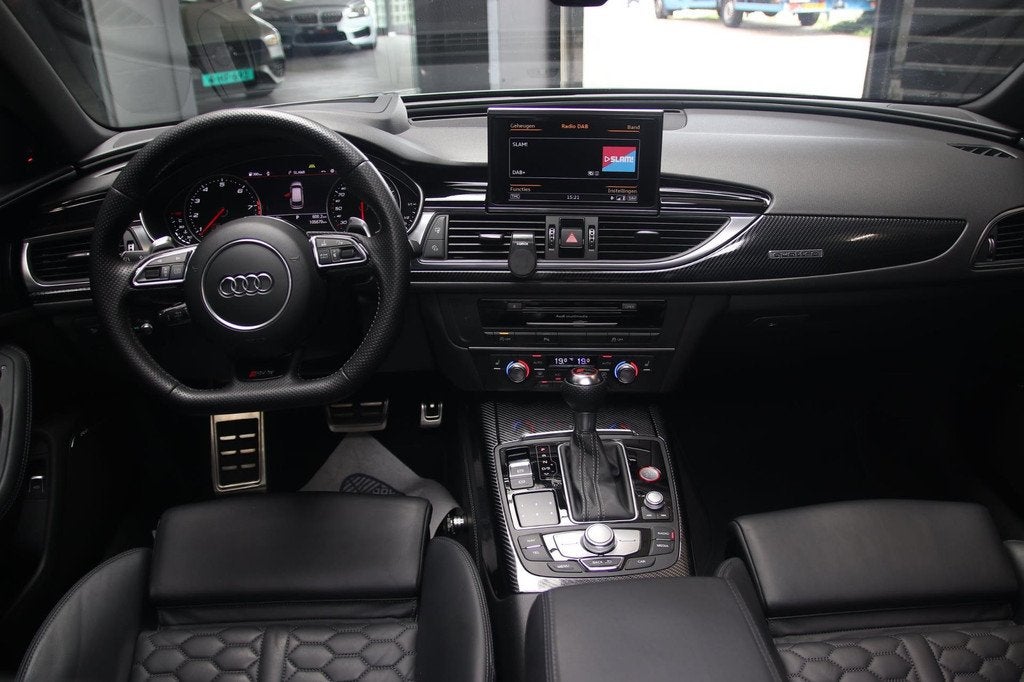 Audi RS6 Quattro Performance+ PANO-CARBON-CERAMIC-MEMORY-HU, Auto's, Gebruikt, 3993 cc, 5 stoelen, Automaat