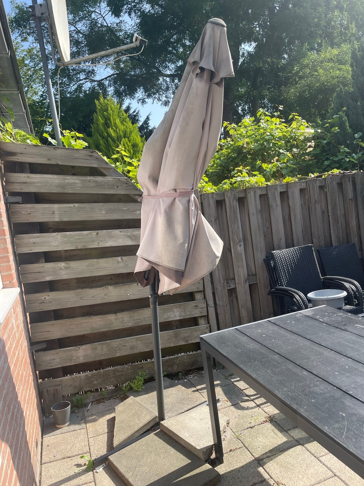 Grote zweefparasol voor tuin of terras, Gebruikt, Kantelbaar, Zweefparasol, 2 tot 3 meter