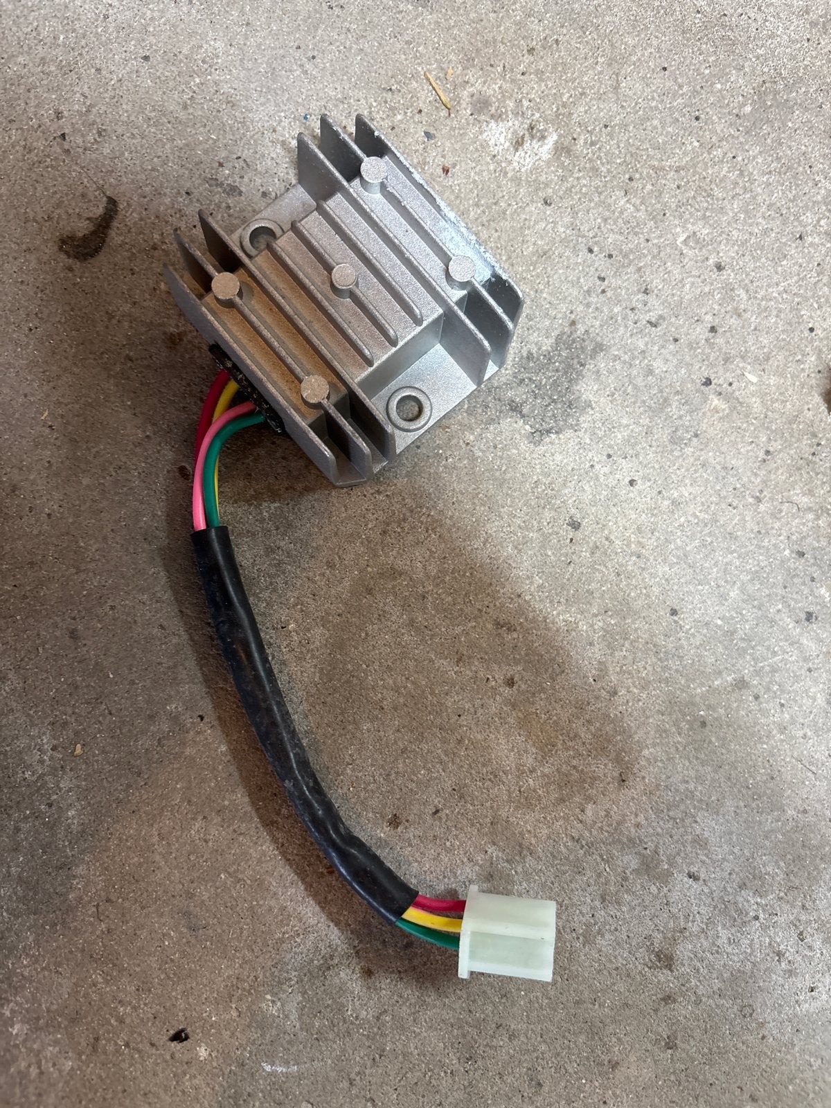 12V Gelijkrichter Spanningsregelaar Universeel, Ophalen of Verzenden, Gebruikt, Universele onderdelen