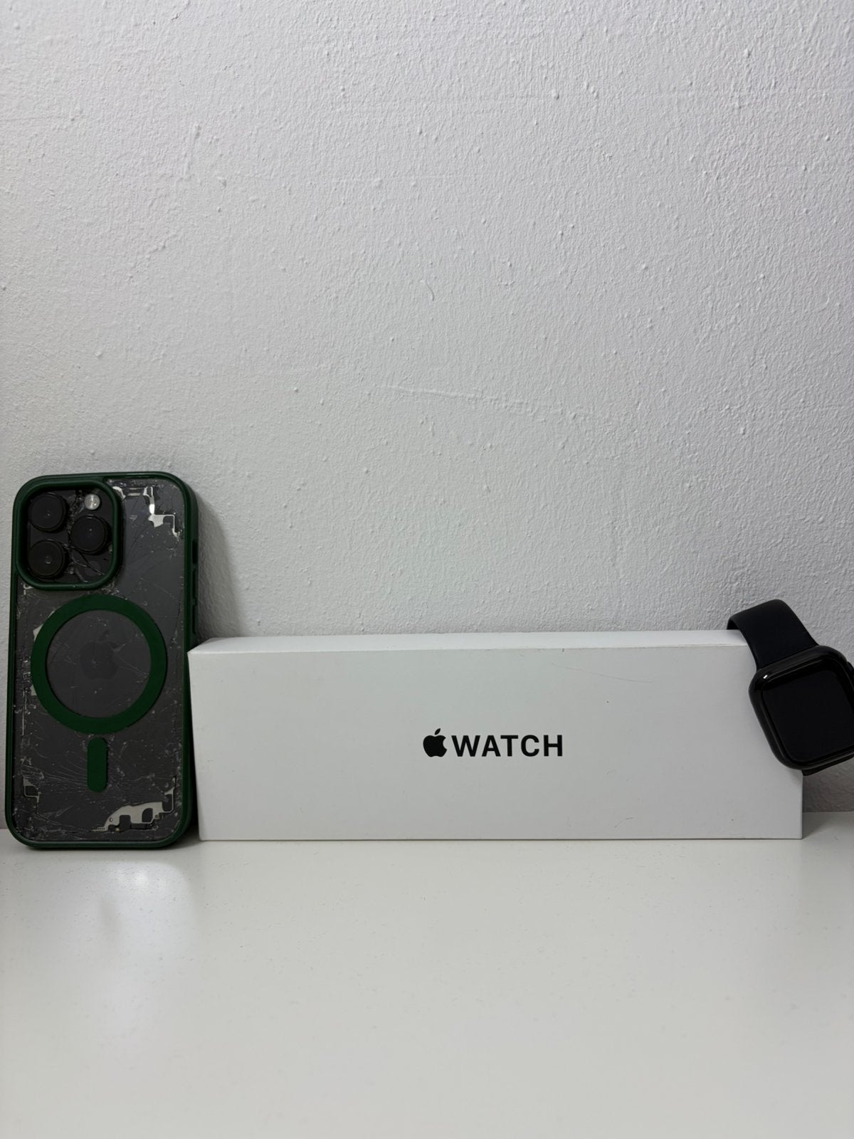 Iphone 14 pro + apple watch se 3 lees beschrijving!, Ophalen, Zwart, IPhone 14 Pro, Zo goed als nieuw