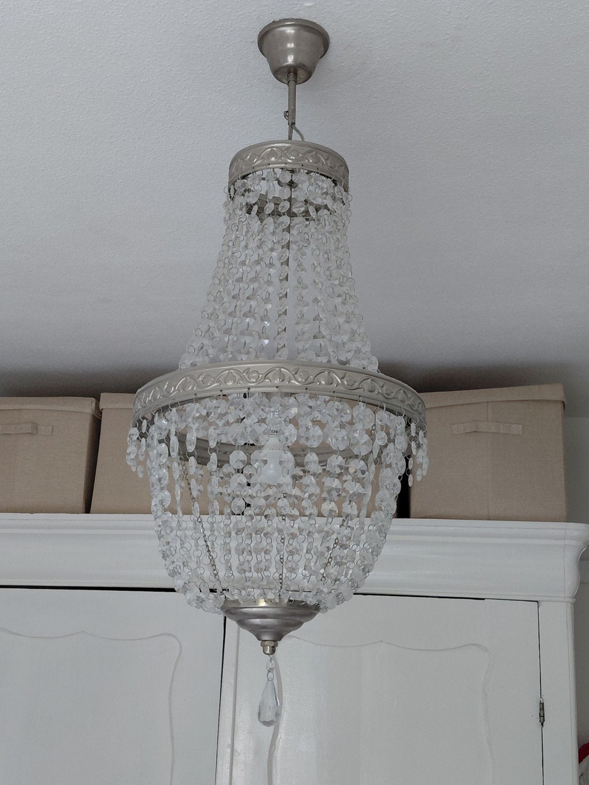 Elegante kroonluchter met kunststof steentjes en aluminium, Huis en Inrichting, Ophalen, Gebruikt, Metaal, E14 (klein)