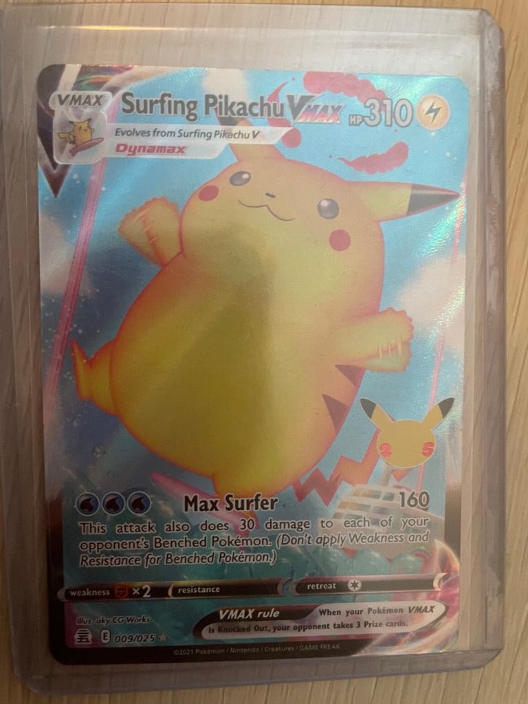 surfing pikachu vmax / flying pikachu v, Ophalen of Verzenden, Zo goed als nieuw, Meerdere kaarten