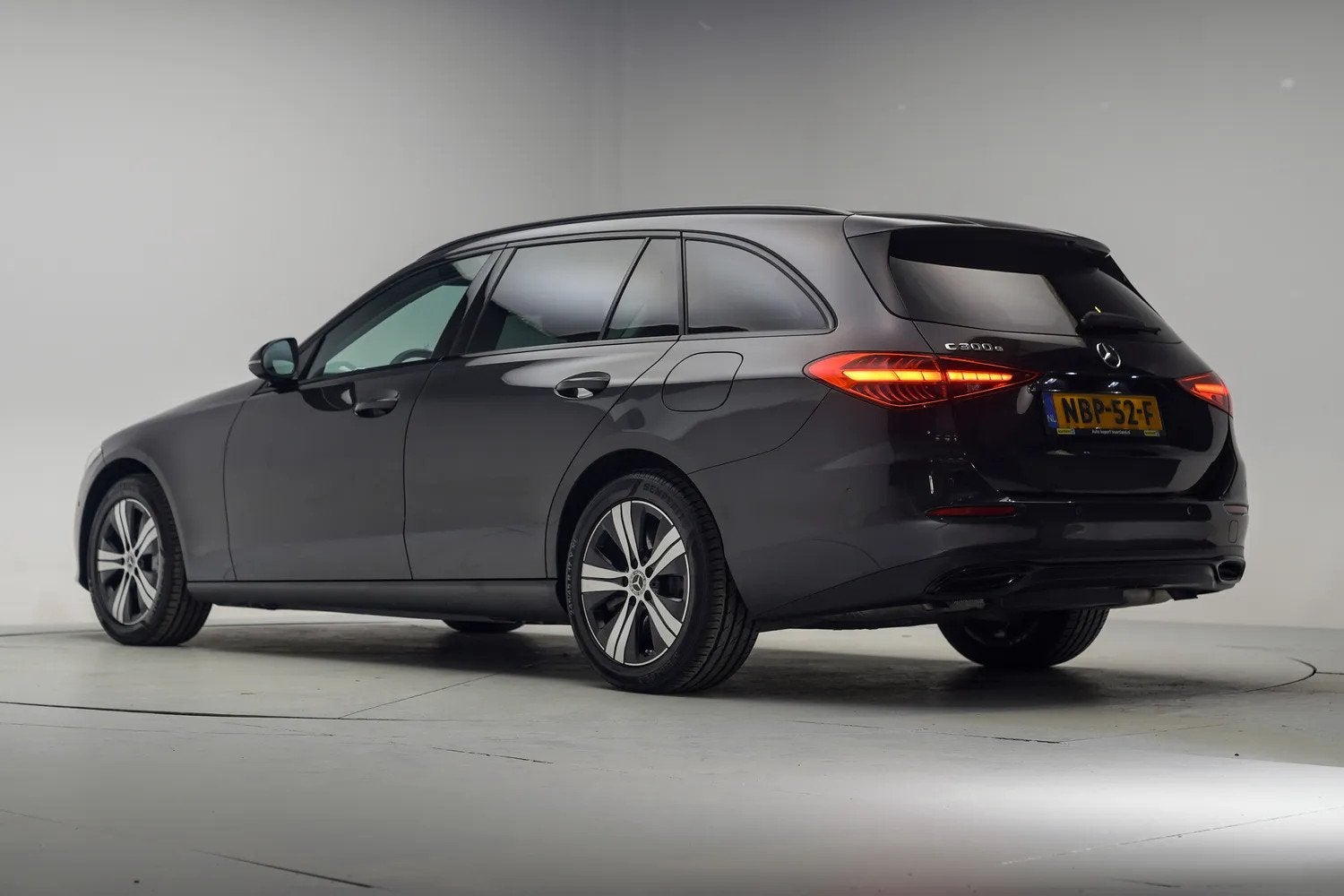 Mercedes-Benz C-Klasse Estate 300 e Luxury [ Head-up Sfeerve, Auto's, Automaat, 4 cilinders, 167 km/l, 2020 kg