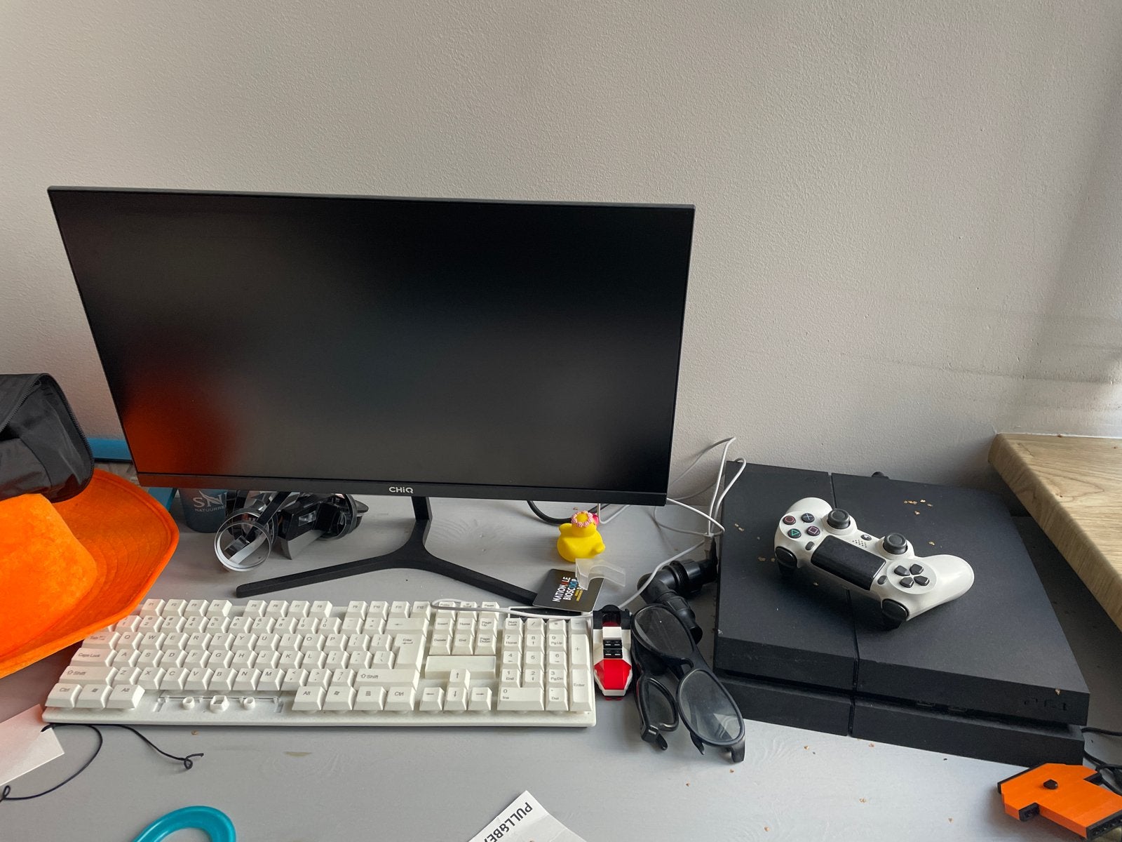 PlayStation 4 met controller en monitor, Spelcomputers en Games, Ophalen, Met 1 controller, Slim, 500 GB