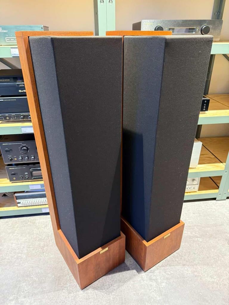 Etude Rhea, geheel gereviseerd, in nieuwstaat, met garantie, Bosschendijk193b, Oudenbosch, Contact@vintageaudiobreda.nl, Etude