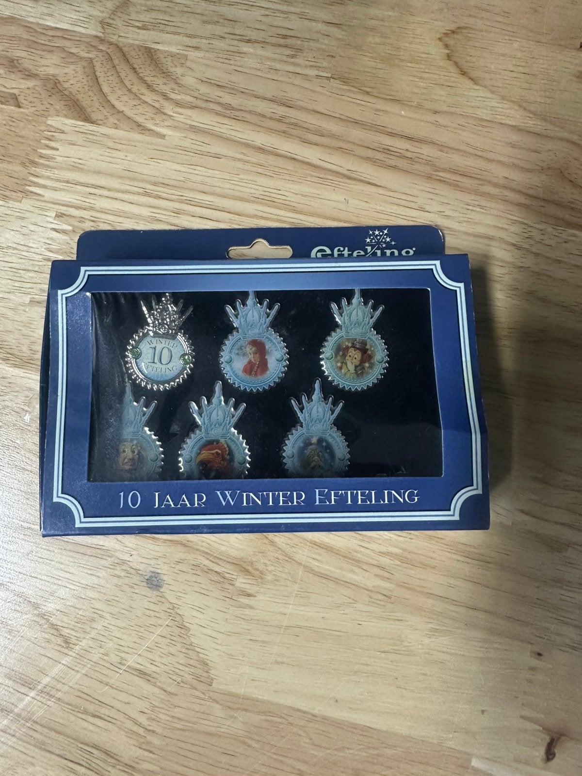 Efteling winter pins compleet, Ophalen of Verzenden, Zo goed als nieuw, Button of Speldje
