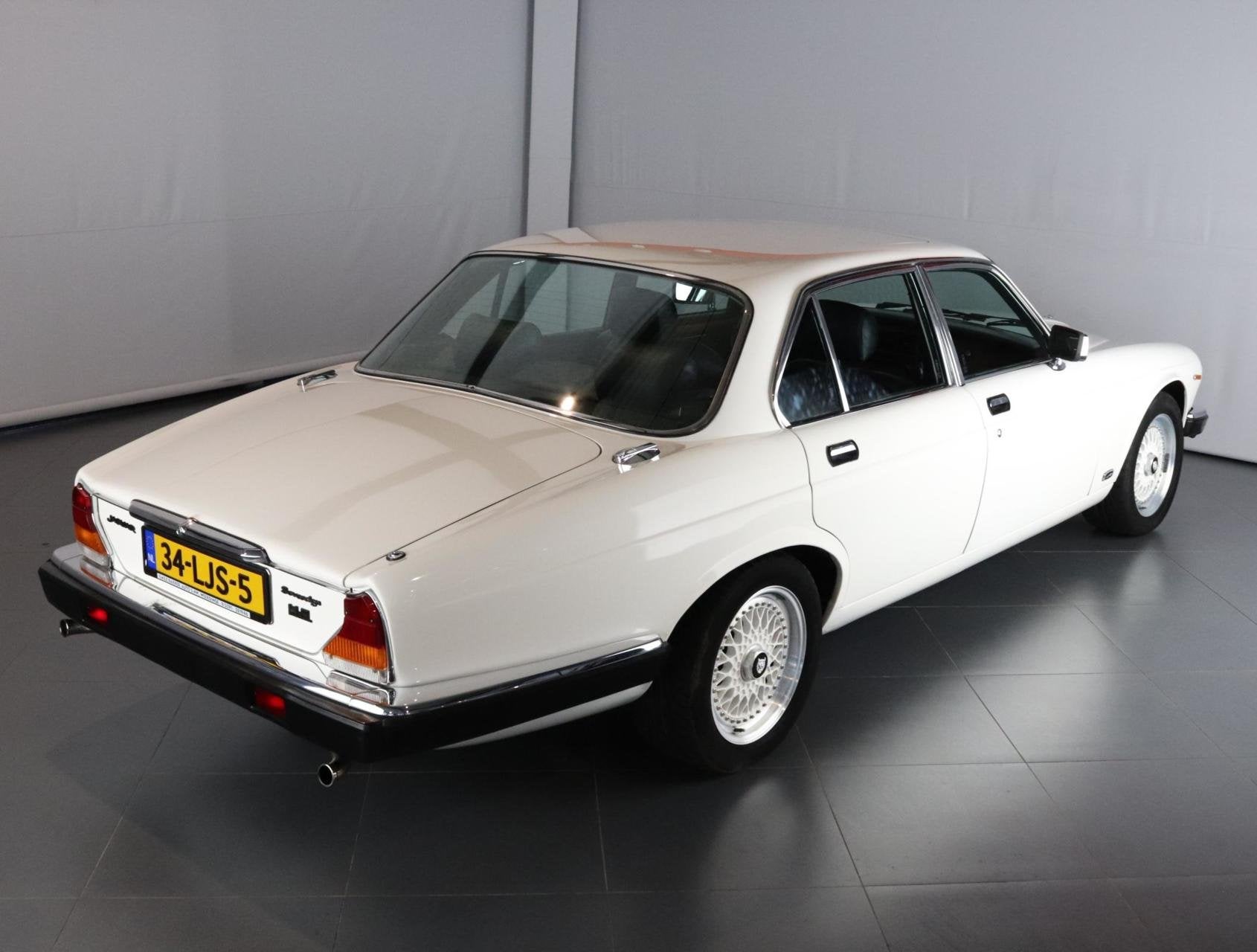 Jaguar Sovereign 5.3 V12 HE Sovereign, foto 4