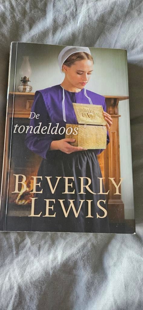 Beverly Lewis - De tondeldoos, Ophalen of Verzenden, Zo goed als nieuw, Beverly Lewis