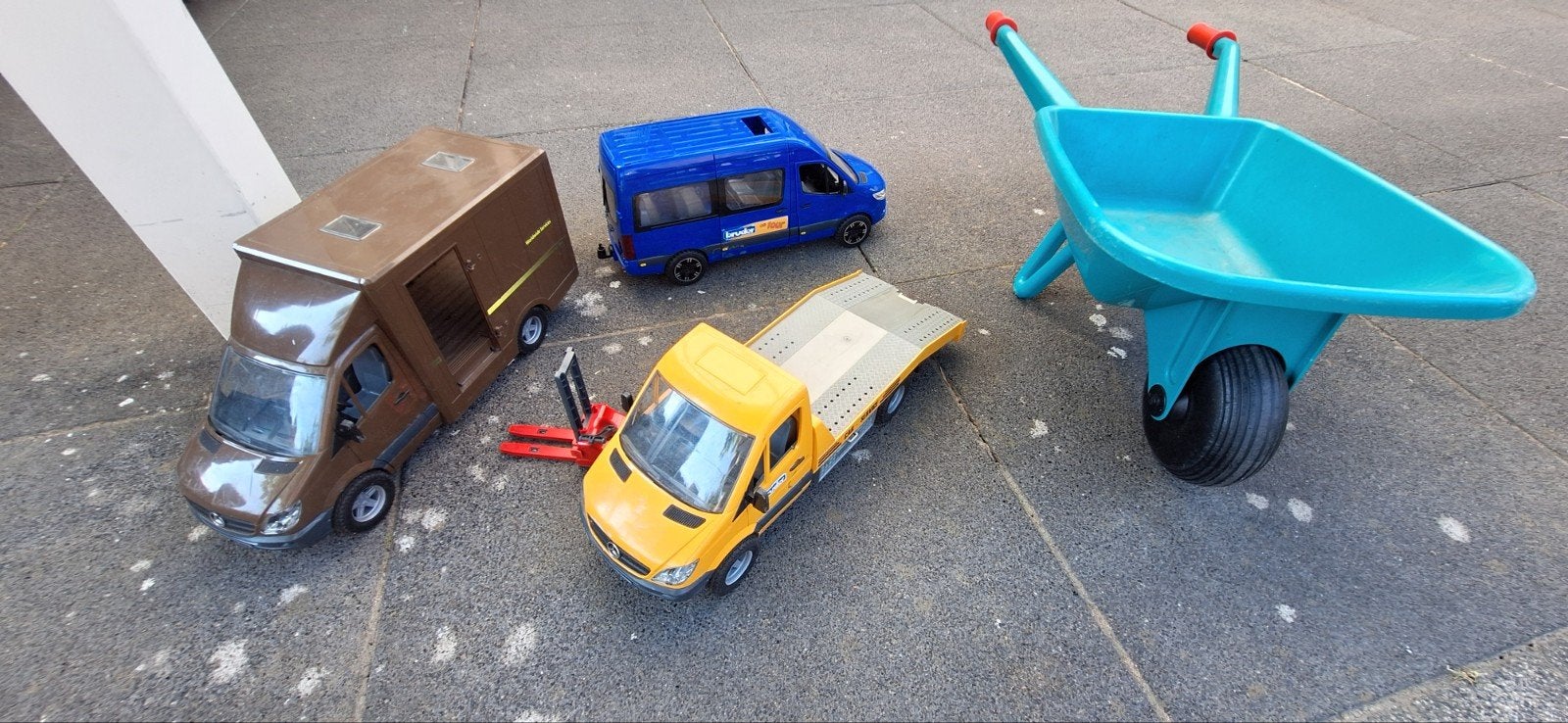bruder autos en kruiwagen (gebruikt), Ophalen, Gebruikt