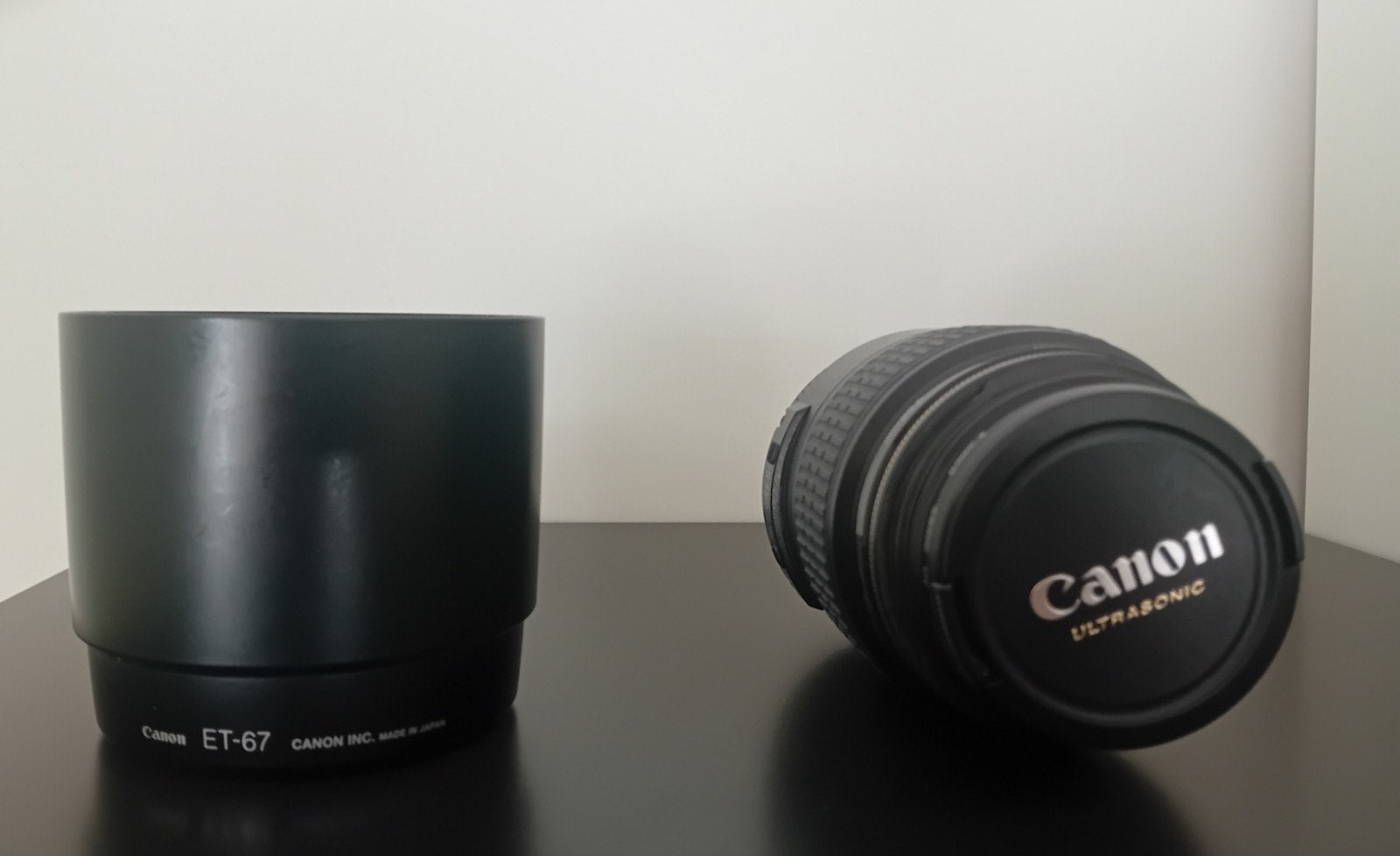 Canon macro lens EF 100mm 1:2.8 USM+ Canon ET-67 zonnekap, Audio, Tv en Foto, Ophalen of Verzenden, Macrolens
