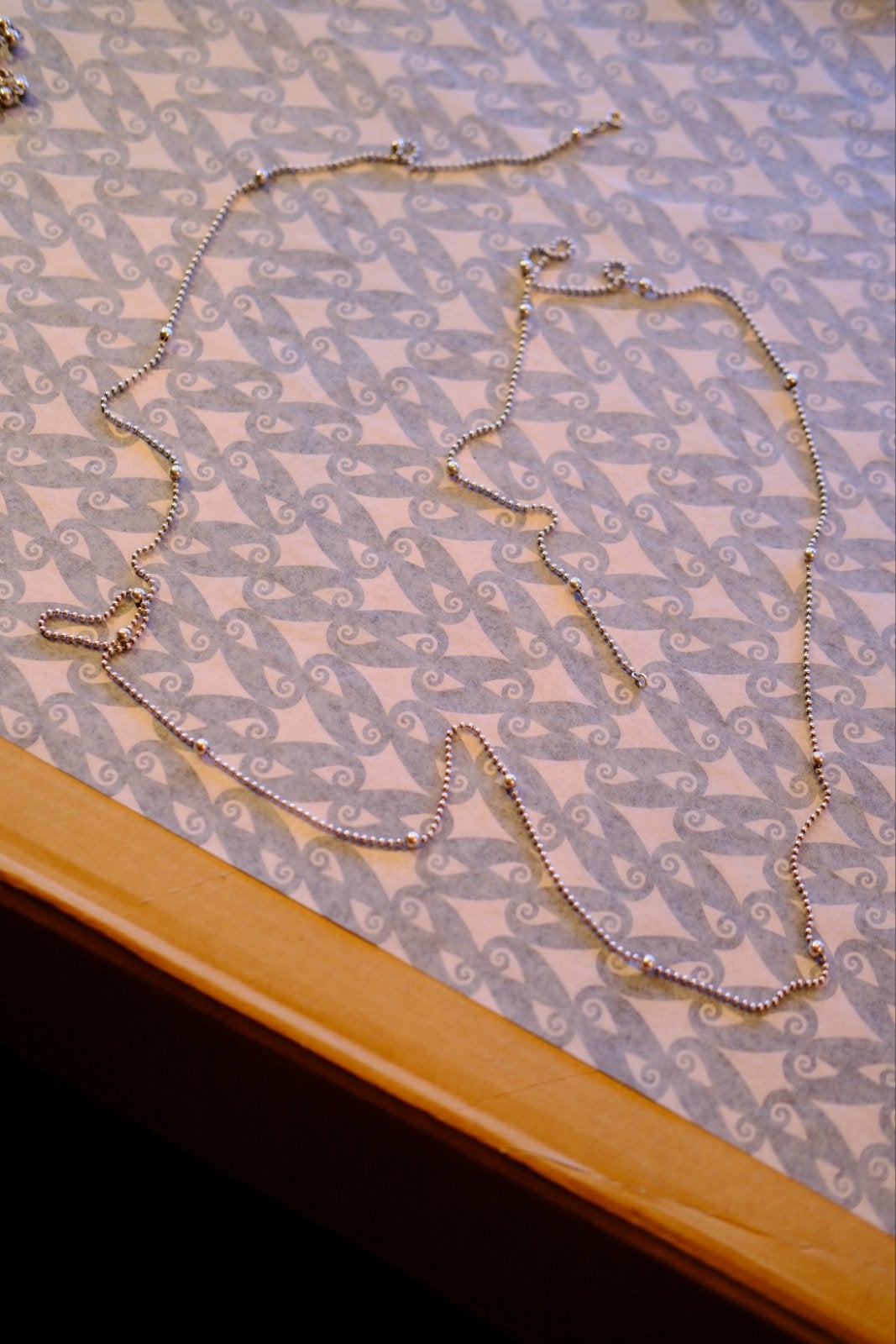 Lange Zilveren Ketting met 20 Bolletjes - 150 cm, Ophalen of Verzenden, Gebruikt, Zilver