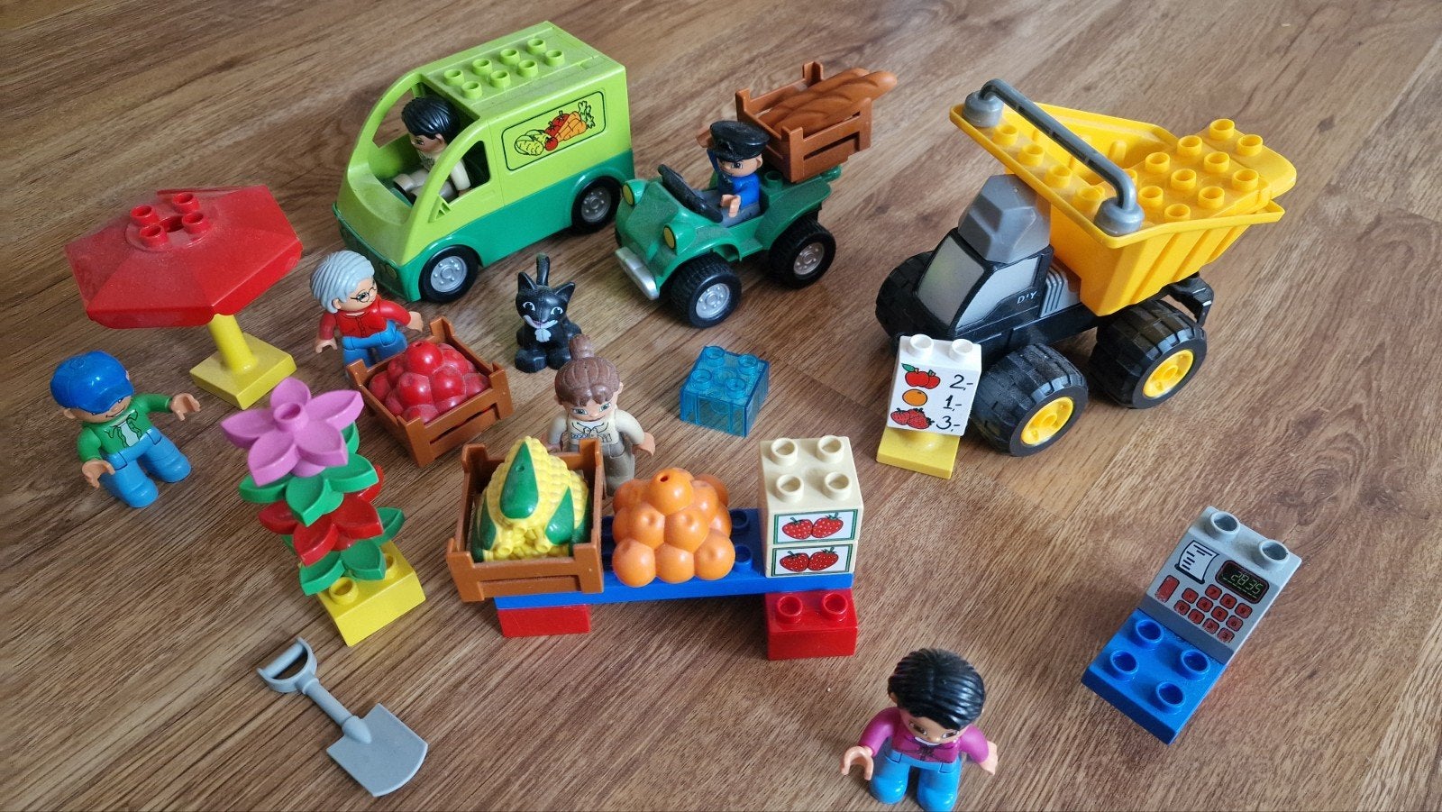 Grote Duplo set met voertuigen, figuren en accessoires, Kinderen en Baby's, Speelgoed | Duplo en Lego, Gebruikt, Ophalen of Verzenden