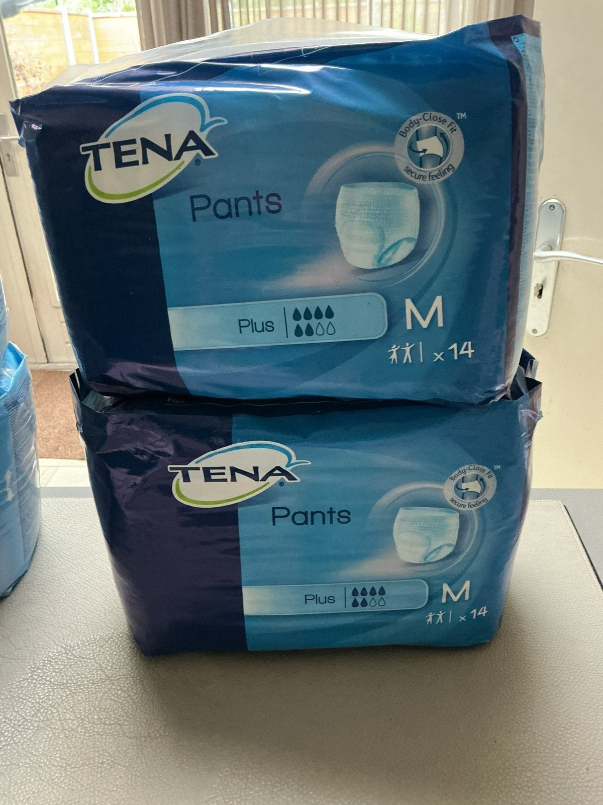 Tena pants mt M, Ophalen of Verzenden, Nieuw