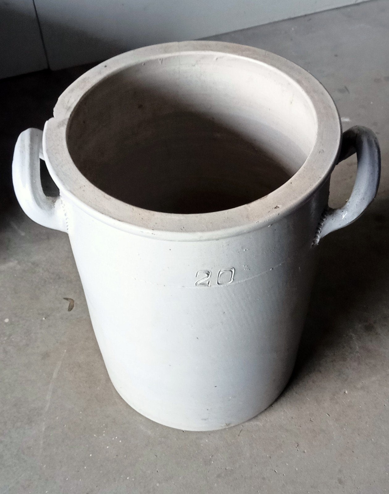 Vintage Aardewerken Pot met Handvatten - Maat 20, Antiek en Kunst, Ophalen