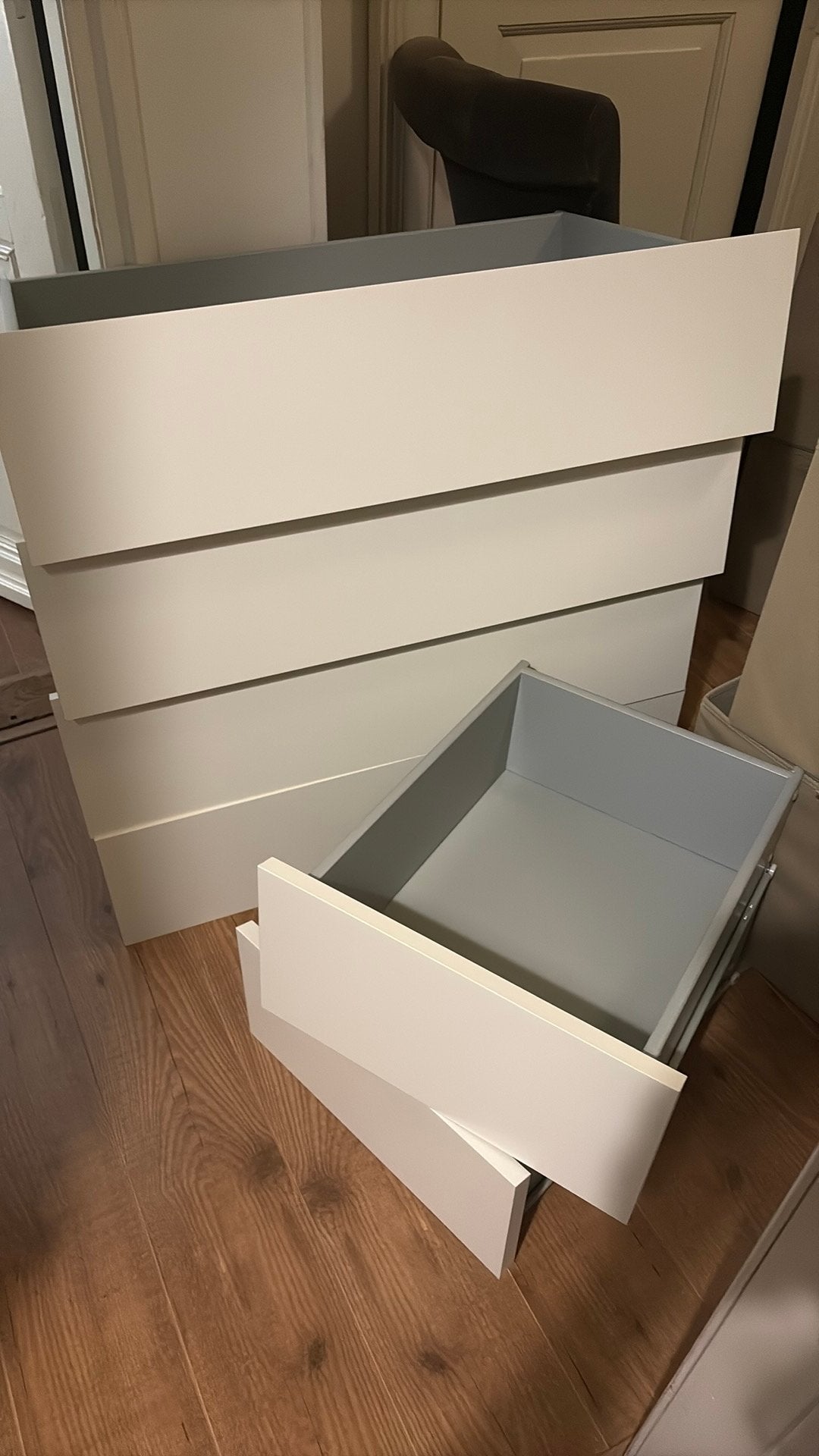 Lades ikea Malm kast, Huis en Inrichting, Kasten | Ladekasten, Ophalen, 50 tot 100 cm, Zo goed als nieuw, 3 of 4 laden