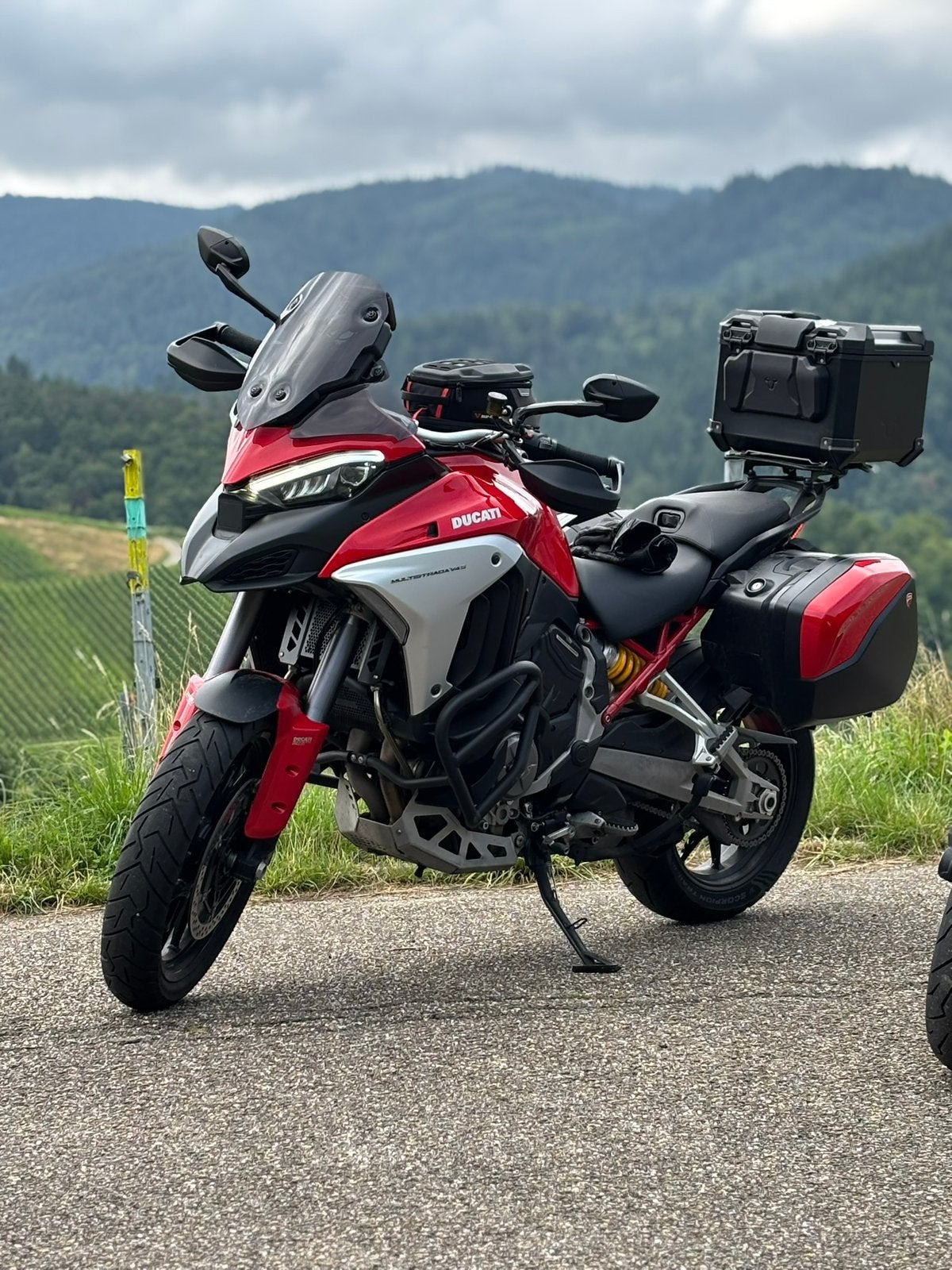 Ducati Multistrada V4S Travel - Volledig uitgerust, Motoren, Motoren | Ducati, Particulier, Toermotor, meer dan 35 kW, 4 cilinders