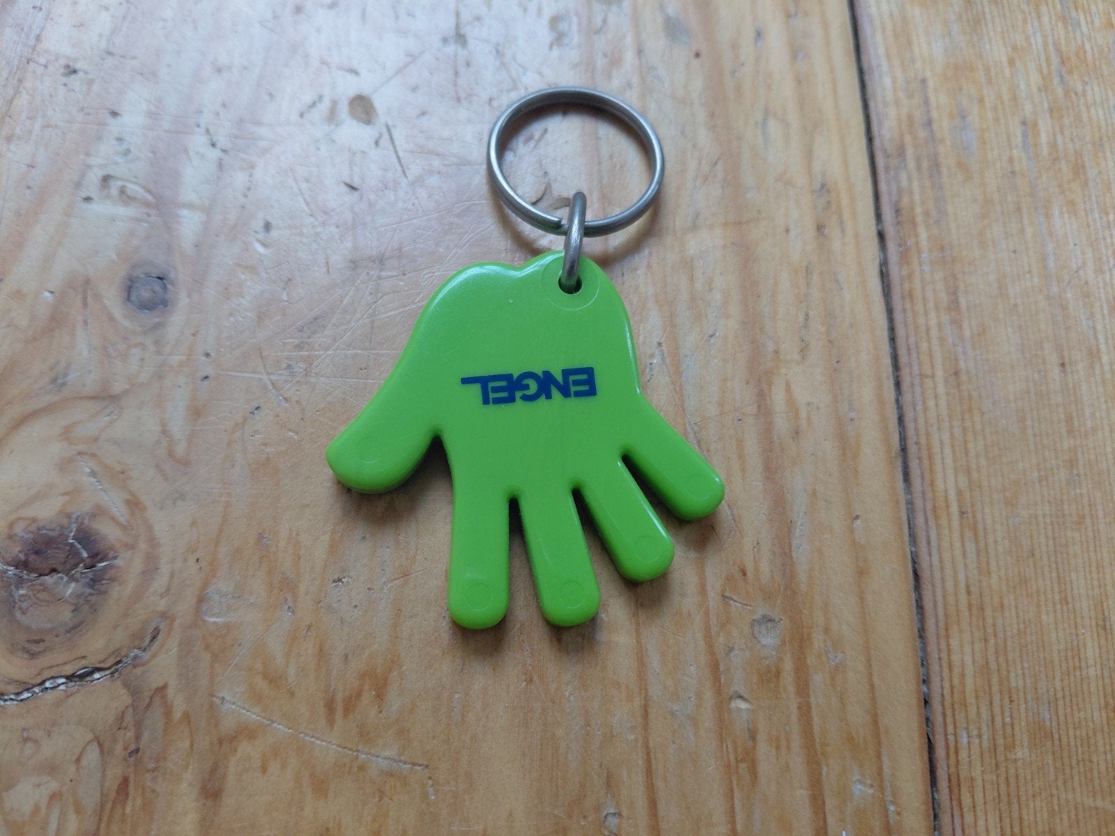 Sleutelhanger groene hand engel keychain angel, Verzamelen, Ophalen of Verzenden, Zo goed als nieuw, Overige typen