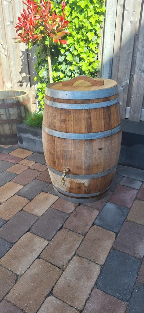 Te koop eikenhouten regenton met kraantje deksel en handvat, Tuin en Terras, Regentonnen, 150 liter of meer, Ophalen, Hout, Met kraantje