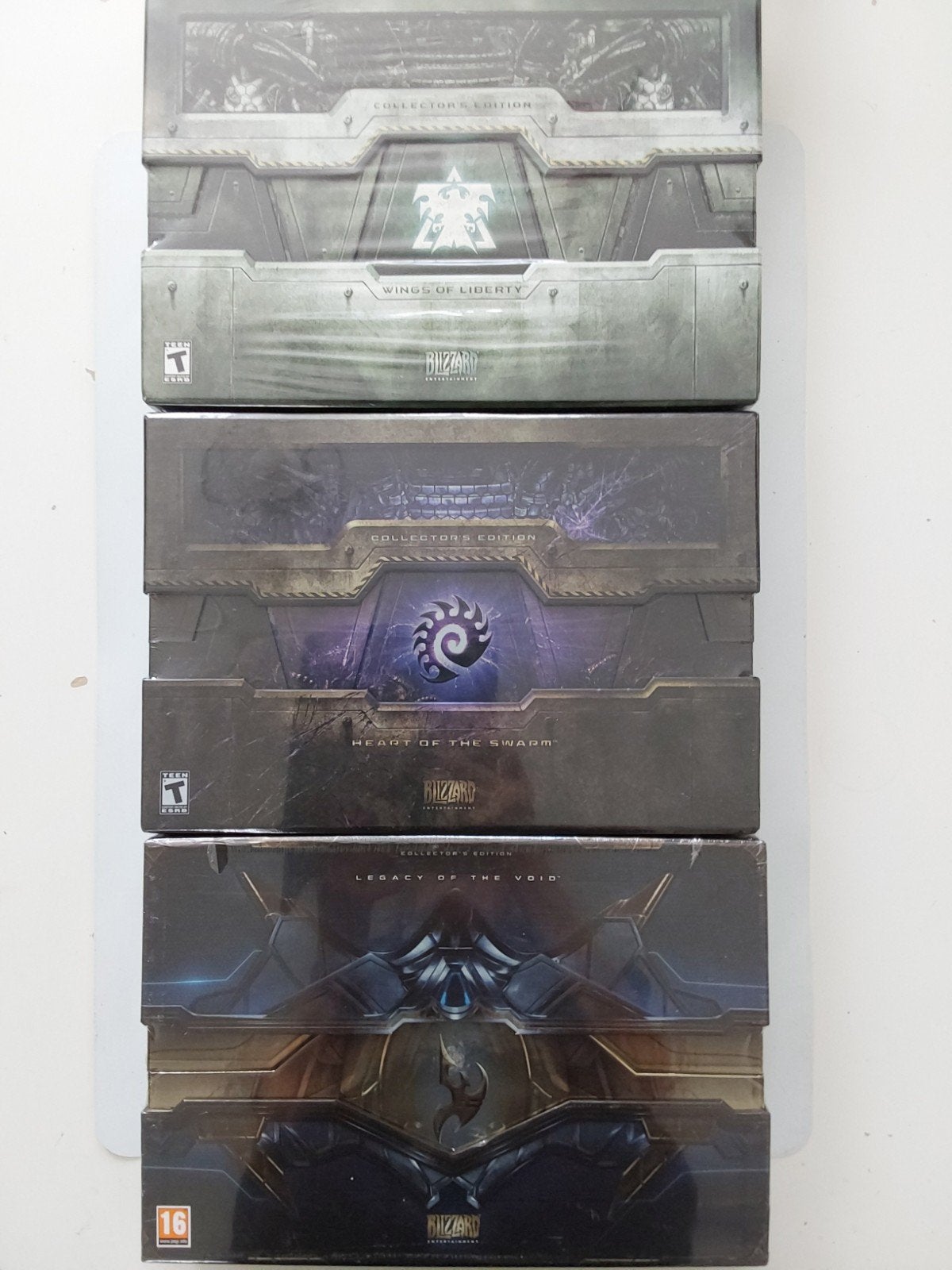 Starcraft II ( 2 ) Collector ' s Edition 3  ( in seal ), Spelcomputers en Games, Ophalen of Verzenden, Nieuw