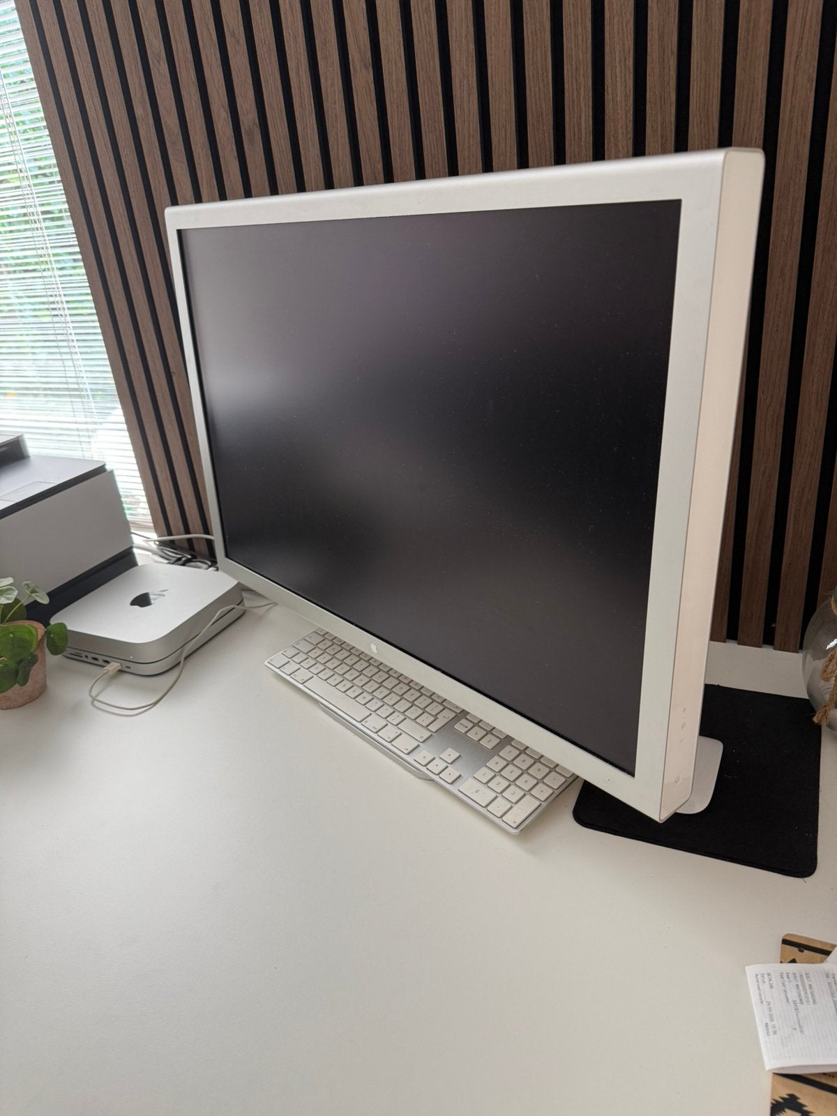 Apple Cinema Display 30 inch + USB C adapter, Ophalen, Gebruikt, IPS, Kantelbaar