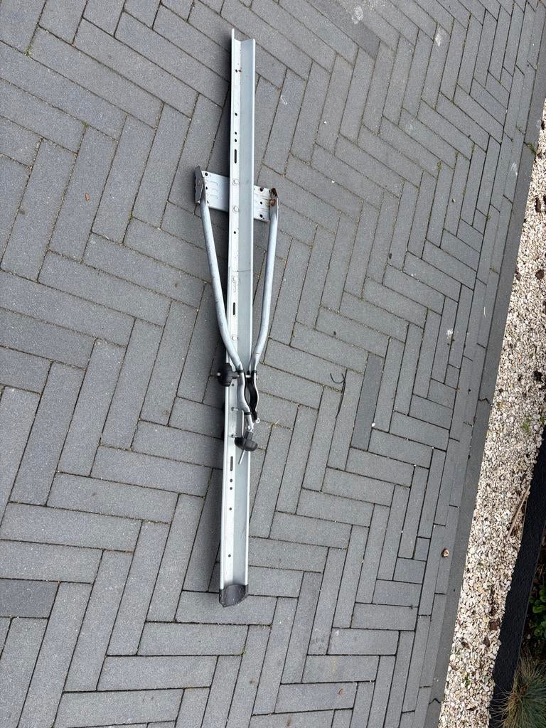 Fietsbeugel voor autodak, imperiaal of aanhanger, Ophalen of Verzenden, Zo goed als nieuw