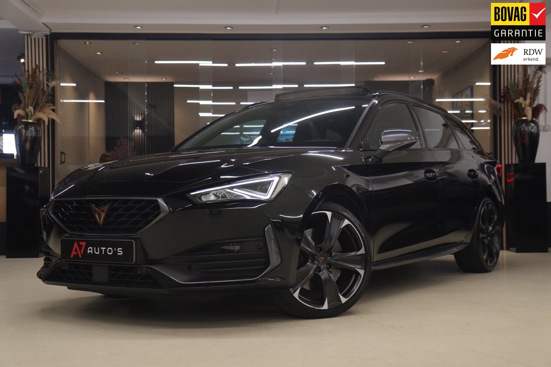 Cupra CUPRA LEON SP 2.0 TSI 311 pk PANO/CARPLAY/MEM/KEYLESS/, Auto's, Stof, Gebruikt, Euro 6, 4 cilinders