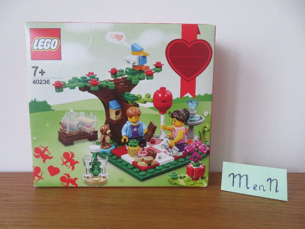 LEGO 40236 Romantic Valentine Picnic Poppetje Minifigs Beer, Ophalen, Lego, Nieuw, Complete set