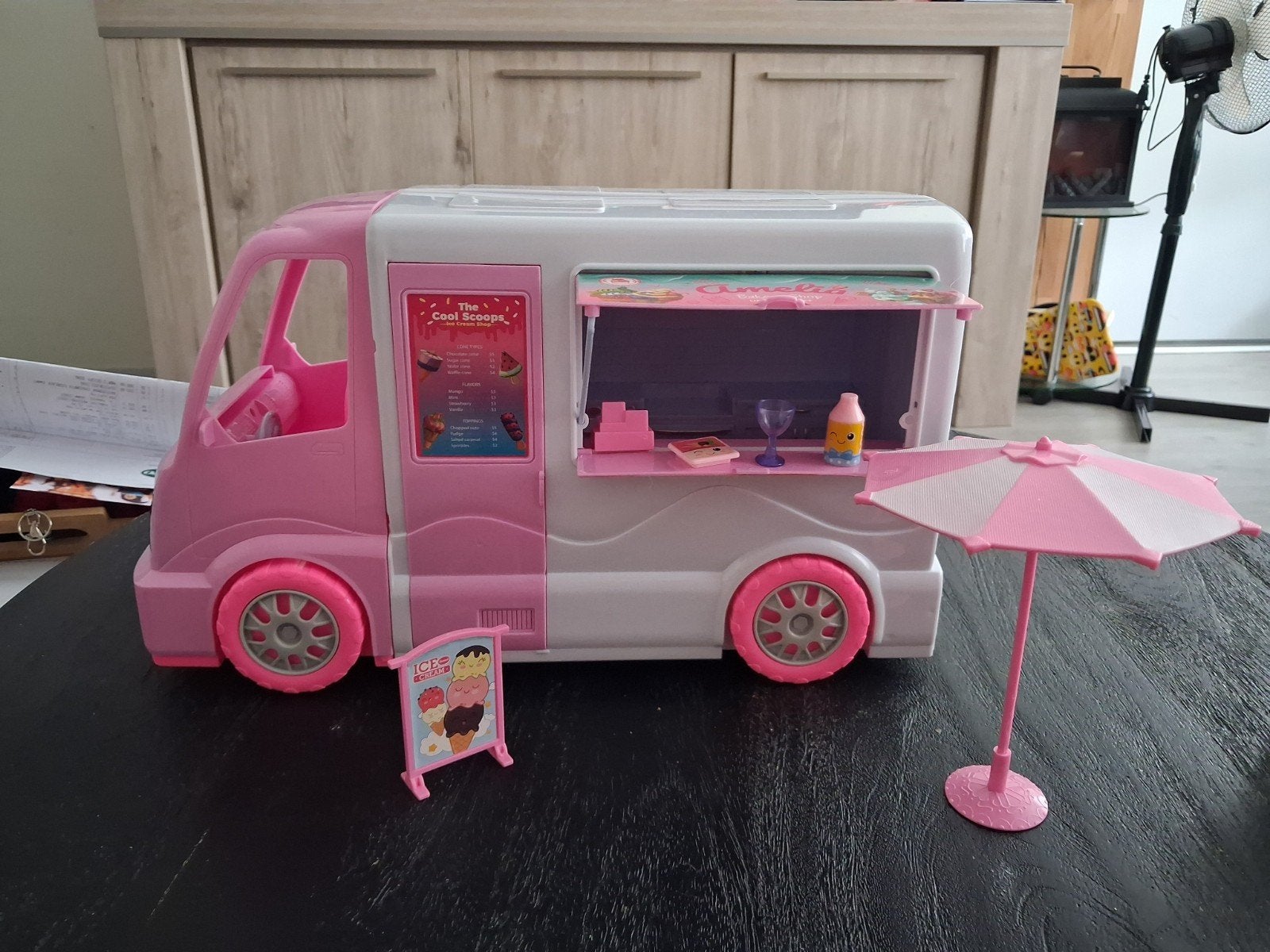 Leuke roze ijscowagen speelset amelia, Ophalen of Verzenden, Zo goed als nieuw